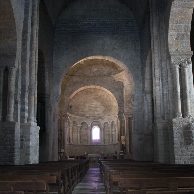 Source caption: "Chœur de l'église du 12° s."