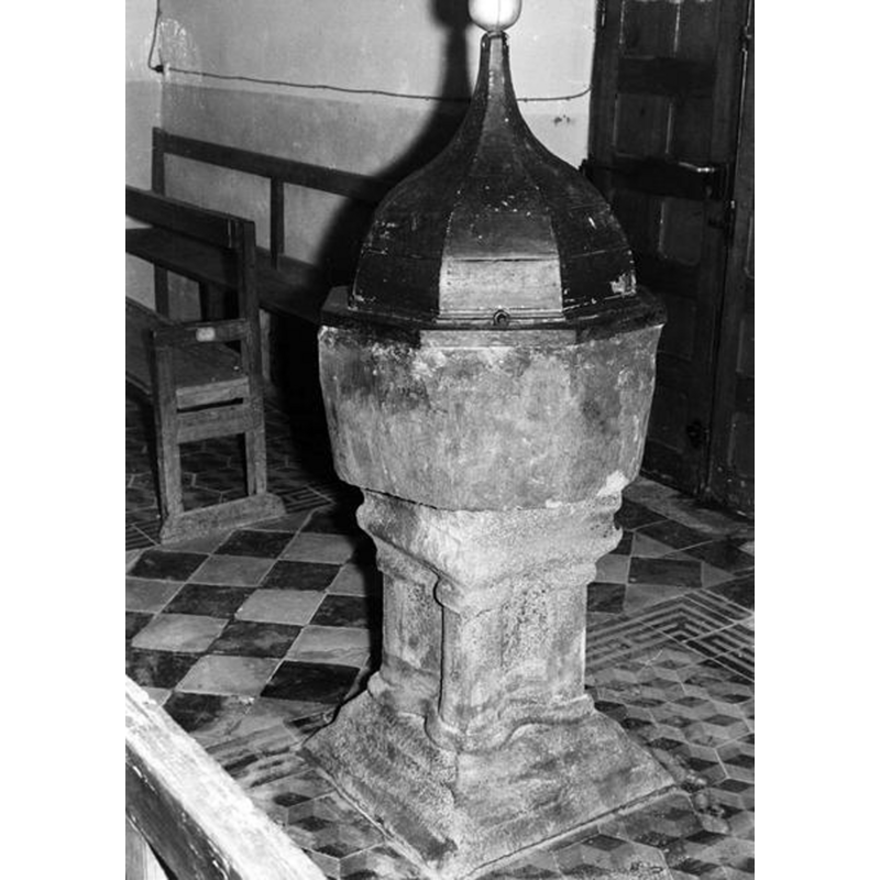one on each corner of the pedestal base
