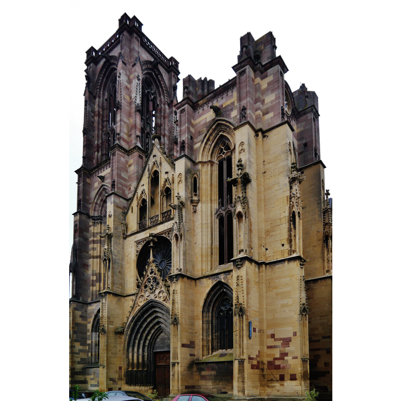 showing the striking contrast of the original yellowish stone with the pink-bluish Vosges sandstone of the re-building