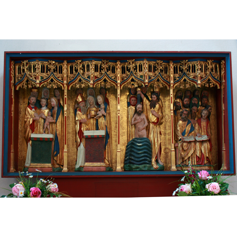 retable now set in the ambulatory of this church, but originally from the monastic church at Kloster Heiligenthal, near Lüneburg; the mid-15thC paintings are attributed to Hans Bornemann, of Hamburg