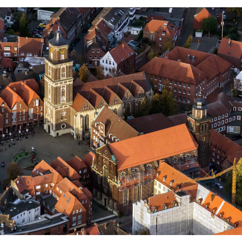 Source caption: "Die Aufnahme entstand aus einem Flugzeug heraus und wurde durch eine Glasscheibe fotografiert."