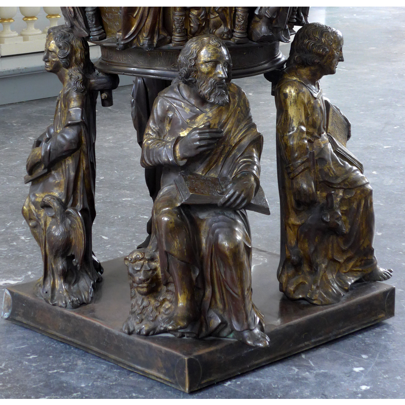 L --> R: John, Mark, Luke; at the back is Matthew -- NB: notice the system used by the maker to connect the basin with the base; the one on the left. at the back of John's neck, is clearly visible here, including the safety bolt that holds it in place