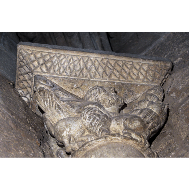 one of two figural capitals behind the retable; this one of Samson [confirmed by Juan Antonio Olañeta in 2018]