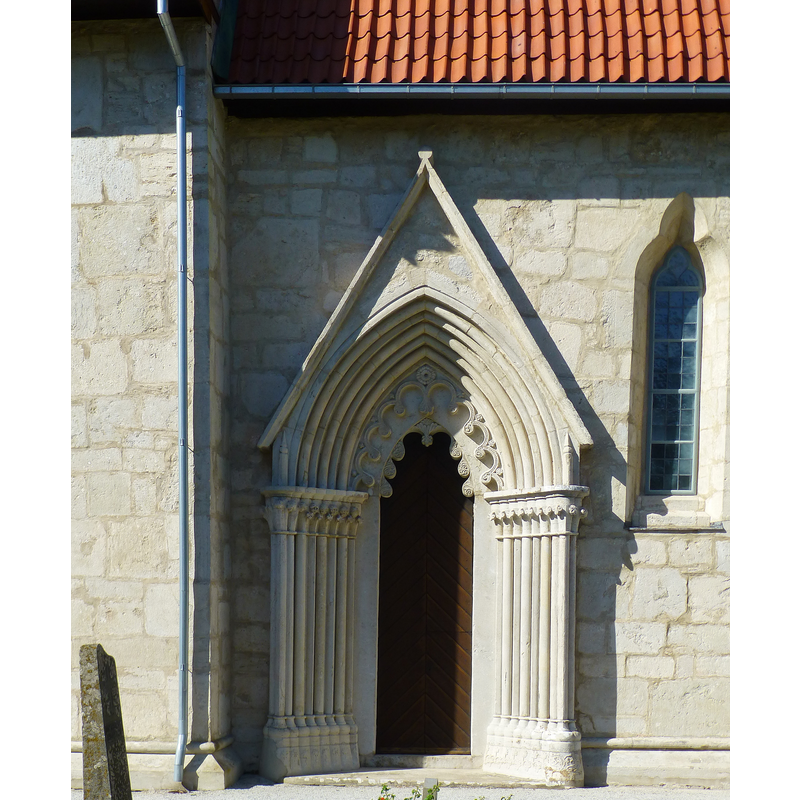 opening into the chancel