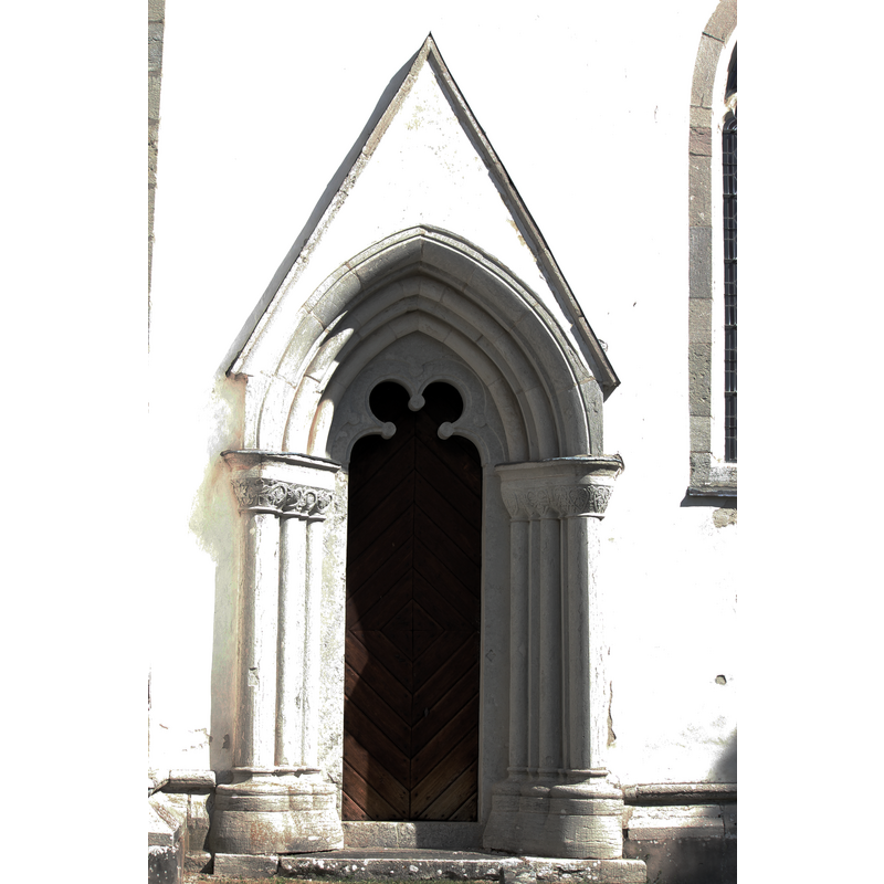 opening into the chancel [Korportal]