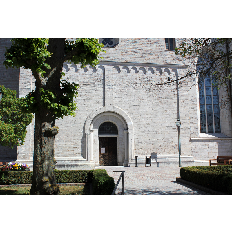 showing the west portal