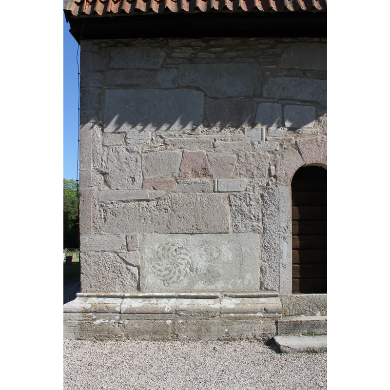 notice the larged decorated stone on the left [west] of the fortal