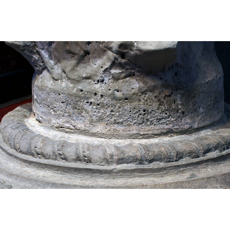 showing the chemical (?) deterioration of the stone