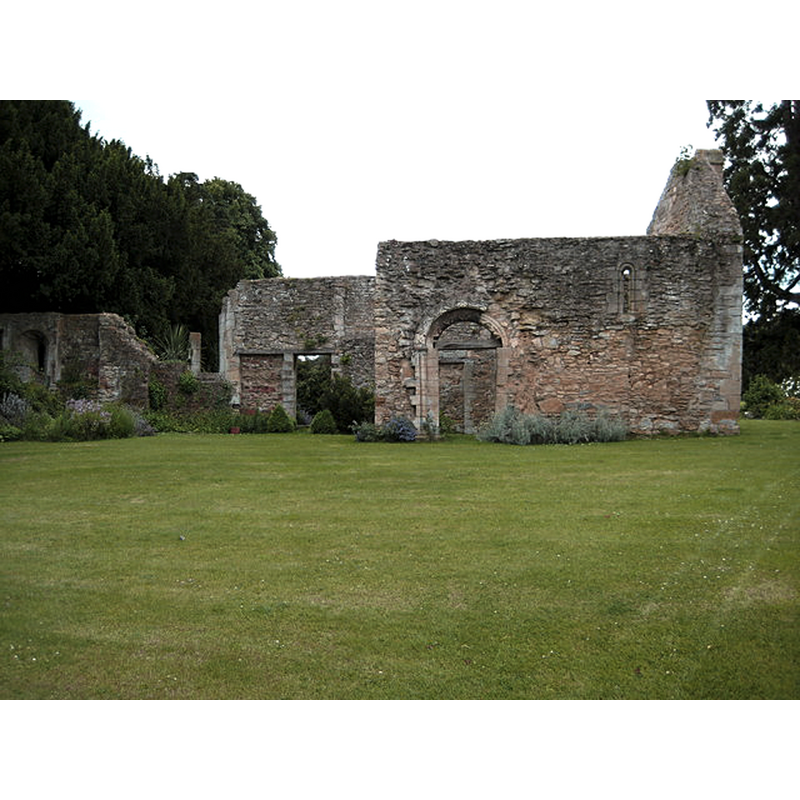Source caption: "Chapel ruins, Netherton. The ruins of this chapel date from the 12th century and are in the private garden of a farmhouse. The chapel never had its own parish; it was a chapel of ease to nearby St Michael's church at Cropthorne."