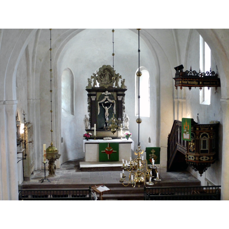the Baroque font and its cover on the left [north] side
