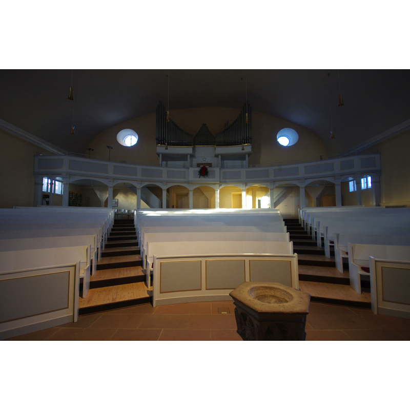 Source caption: "Pattensen in Niedersachsen. Das Bild zeigt Detail der evangelischen Kirch St. Lukas in Pattensen. Die Kirche ist als Denkmal geschützt."