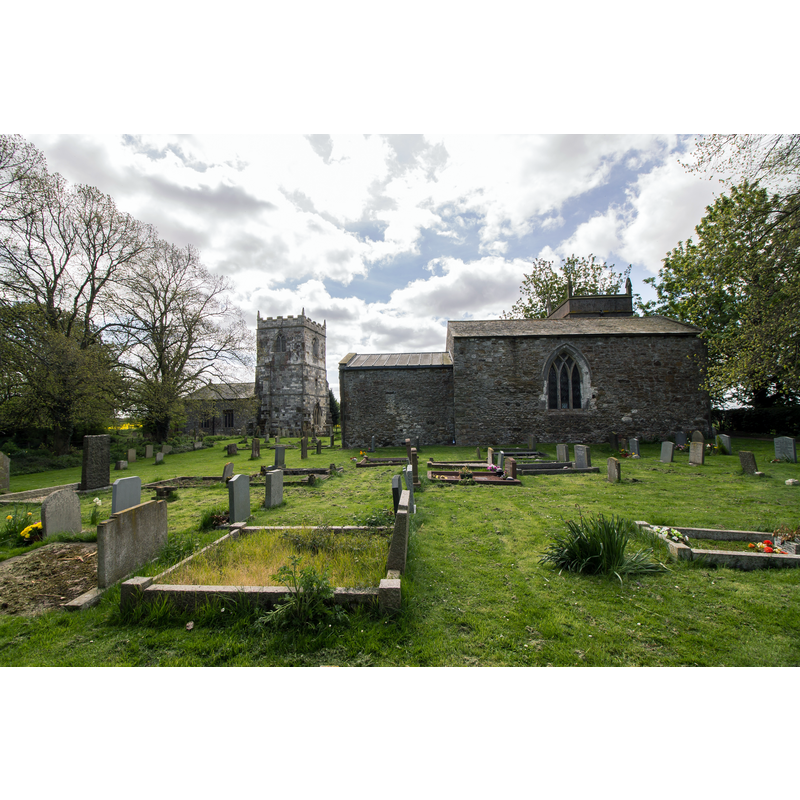 Source caption: "St Adelwold's and St Mary's churches, Alvingham. St Adelwold's church is on the left (locked), St Mary's on the right (redundant)."  The two churches share the same yard; not far from here is the site of the medieval priory of Alvingham.