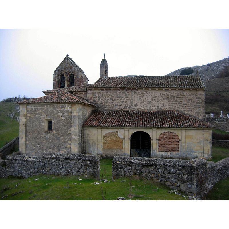 Source caption: "Iglesia de Santa María en el Barrio de Santa María, Becerril del Carpio (Palencia, Castilla y León)."