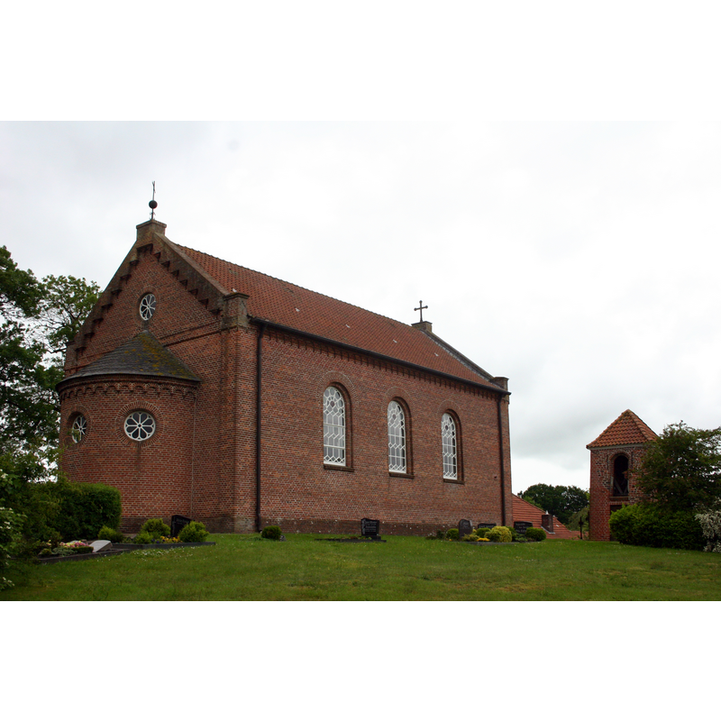 present 1862 church is a re-building of a medieval brick church here, itself a re-building of earlier wooden churches in this place