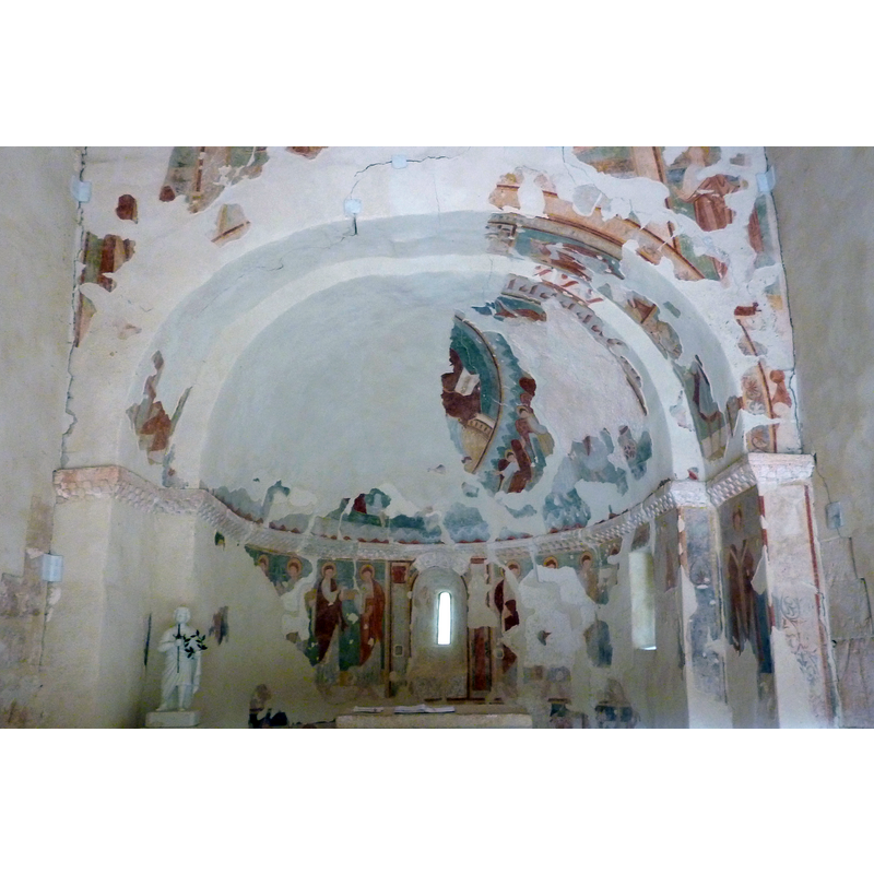 Source caption: "Apsis mit Wand- und Deckenmalerei aus dem 12. Jahrhundert"