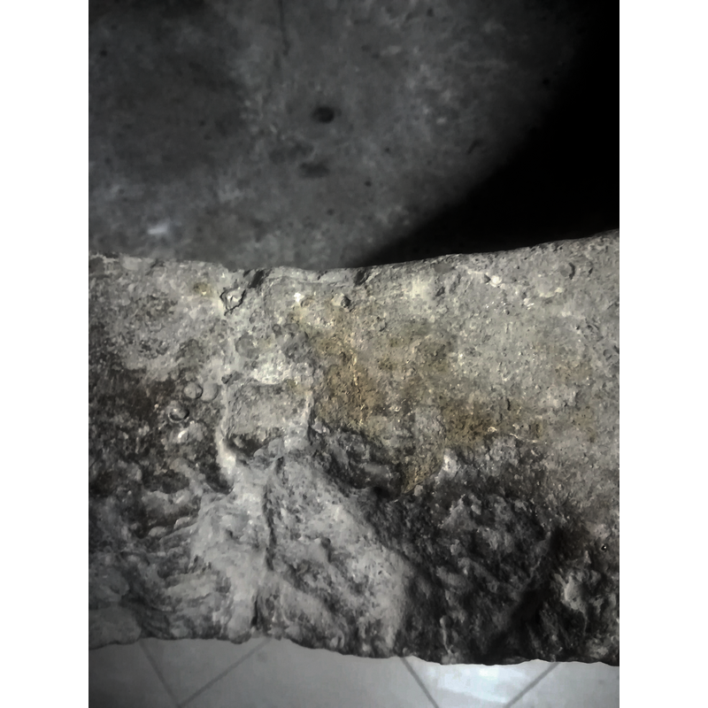 damage to the upper rim