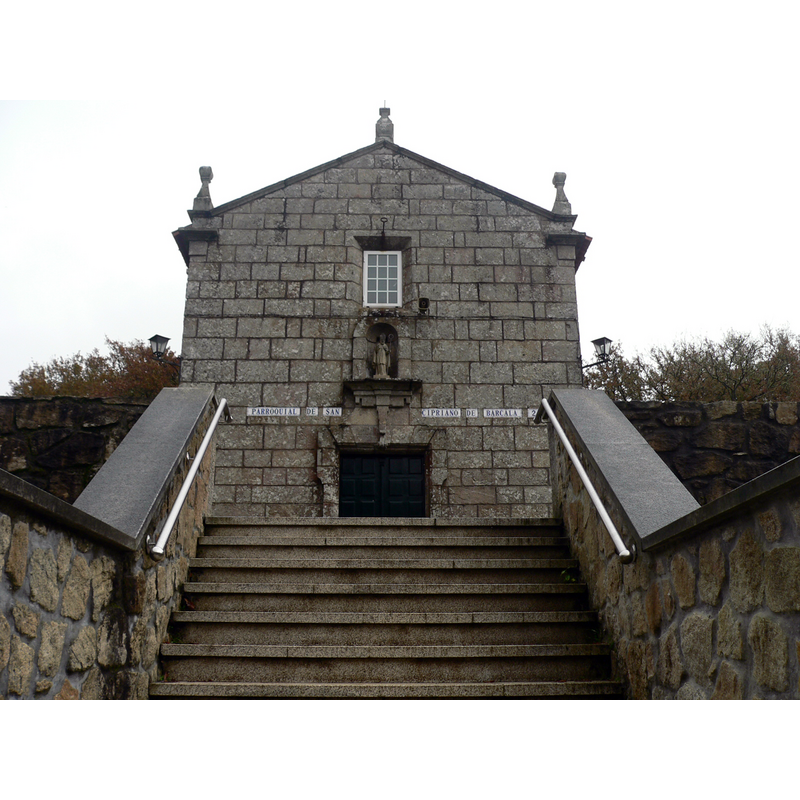 present building is late-18thC re-building of a medieval church; it has a detached belfry
