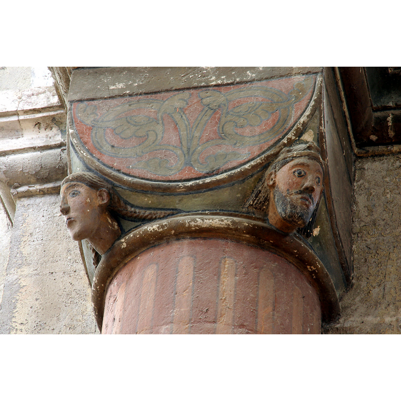 Source caption: "Church Groß St. Martin, Cologne, Germany. capital column of the south western intersection, sculptures, maybe personating Pippin and his wife Plectrude"