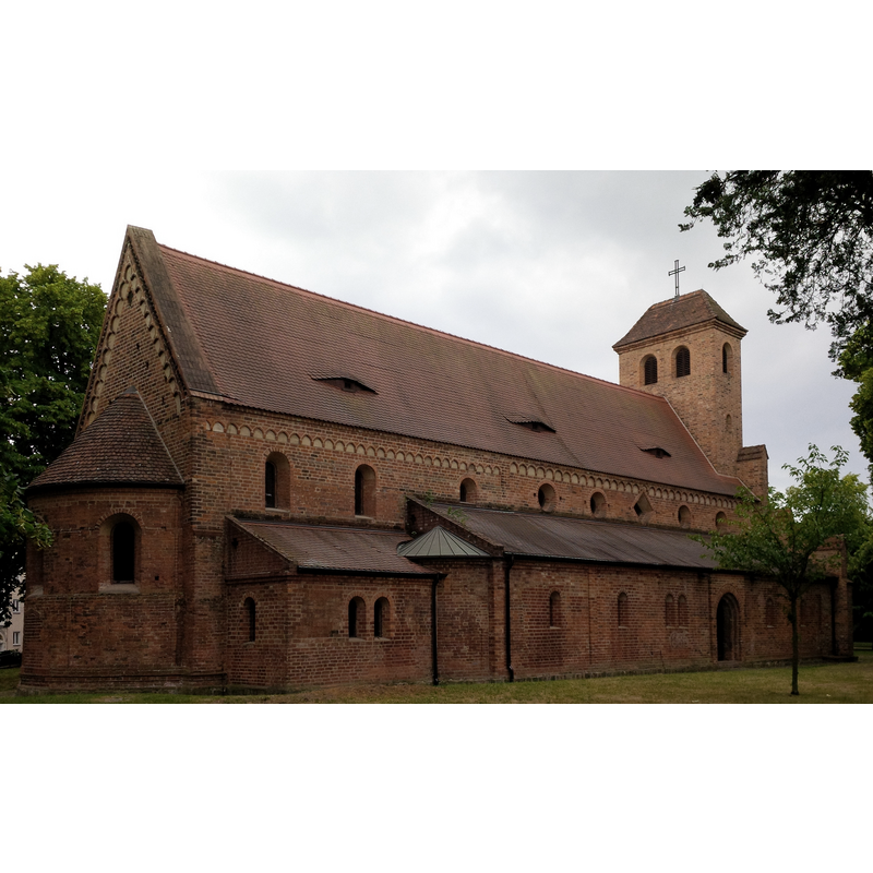 St Nikolaikirche, Brandenburg an der Havel, the new home for the old font
