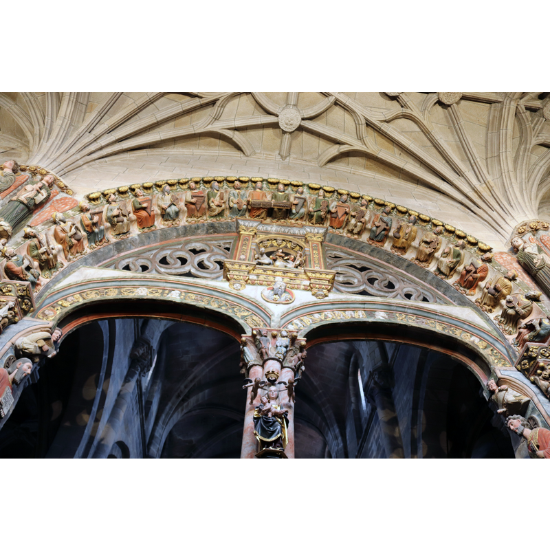 "monumental puerta del oeste (conocida como Pórtico del Paraíso) la más espectacular y llamativa de las entradas a la seo orensana, gracias a sus más que respetables dimensiones, a su enorme colección de estatuas pétreas y a los restos de policromía que conserva" [www.arteguias.com/catedral/orense.htm] [accessed 14 December 2019]
