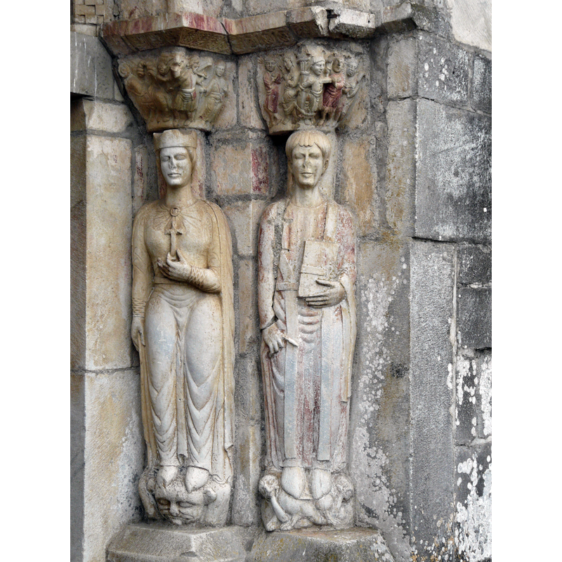 Source caption: "Piédroit de droite du portail représentant sainte Hélène et saint Pasteur, basilique Saint-Just de Valcabrère, Haute-Garonne, France."
