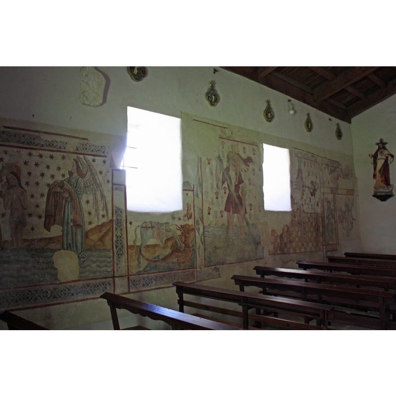 Source caption: "Vista xeral das pinturas murais na igrexa de Santa María de Labrada (Guitiriz, Lugo), lado norte"