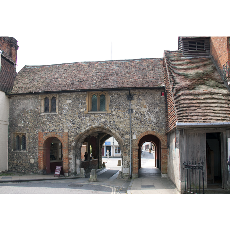 Source caption: "14th Century gateway (one of the 2 city gates remaining) with a 16th Century Church built over the top"
INT E digital photograph taken 5 May 2011 by Tony Hisgett [www.flickr.com/photos/37804979@N00/5697635472] [accessed 4 February 2020]
MOD FONT? digital photograph taken 14 February 2009 by Basher Eyre [www.geograph.org.uk/photo/1162183] [accessed 4 February 2020]