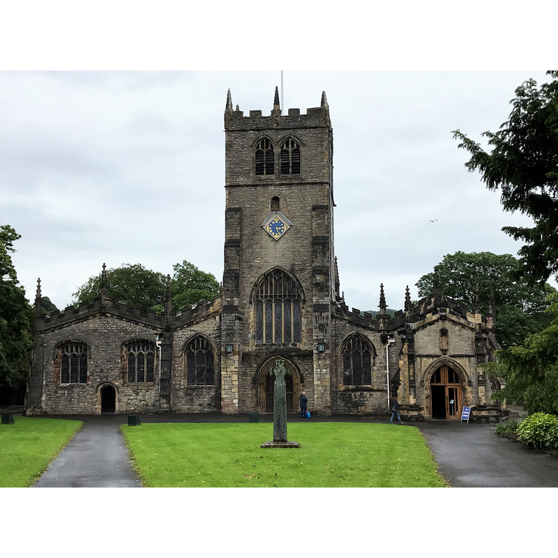 imposing view of the five aisle-church