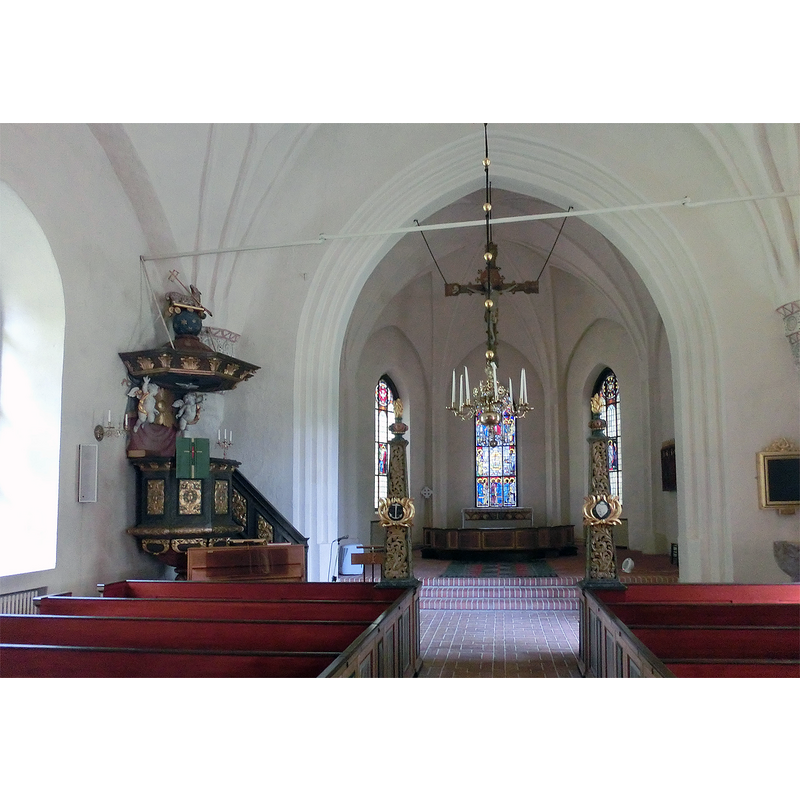 the basin of the font is partially visible here by the right [south] pillar of the chancel arch below the psalm board, opposite the pulpit