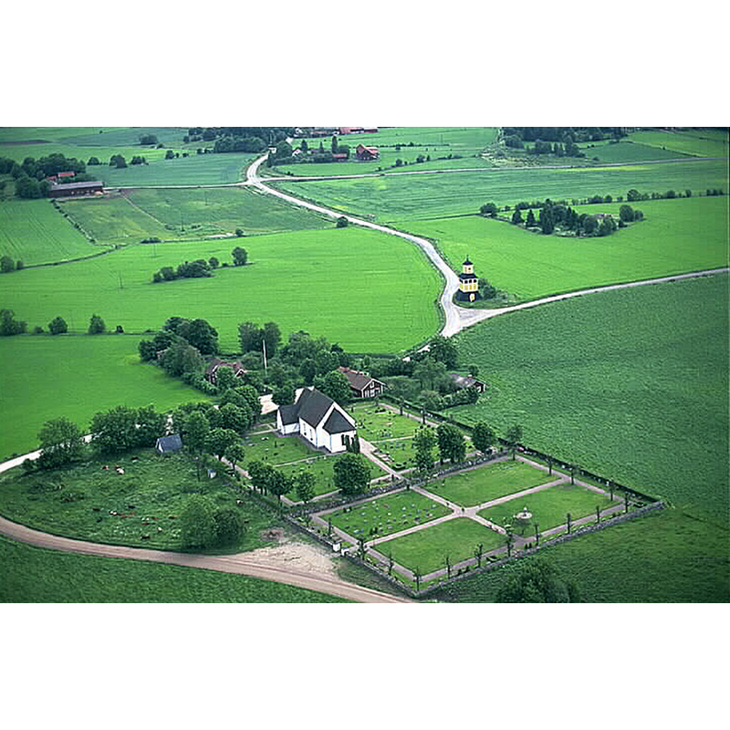 notice the considerable distance between the body of the church and the bell tower at the crossroads to the northwest