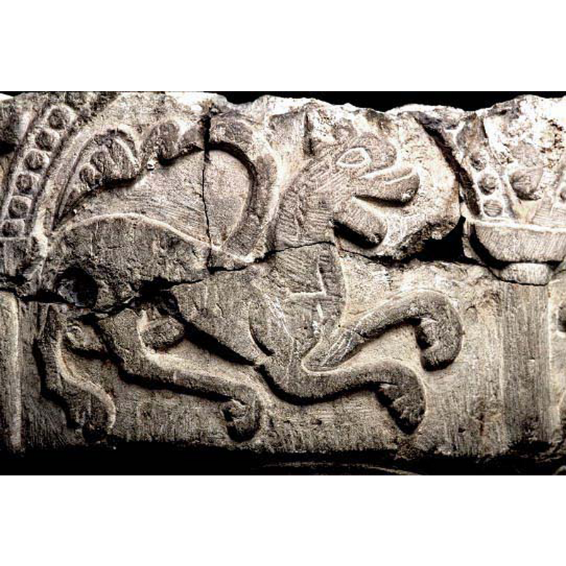 lion passant to the right -- Source caption: "lejon"