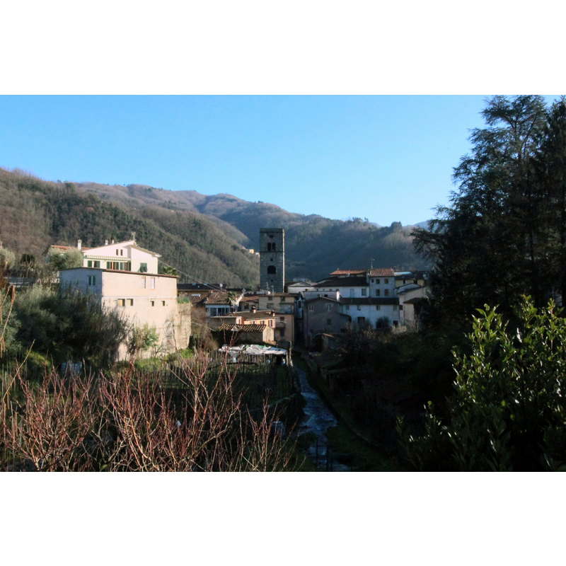 Source caption: "Campanile of the Church of San Jacopo in Borgo a Mozzano"