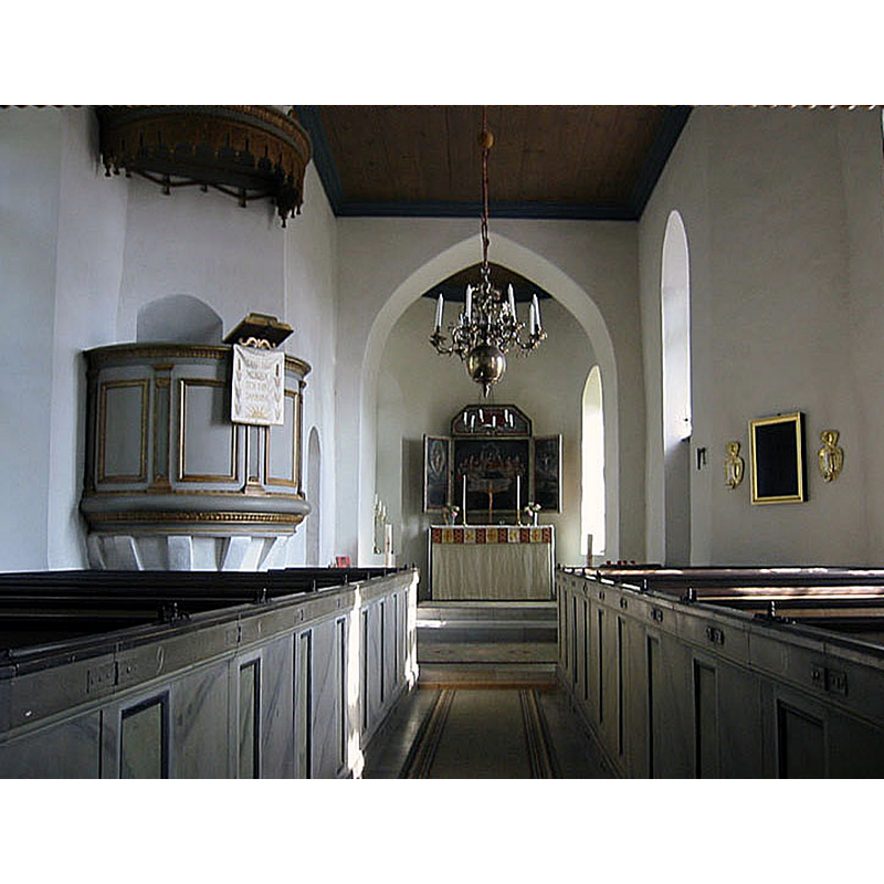 unfortunately the font is totally hidden by the tall pews