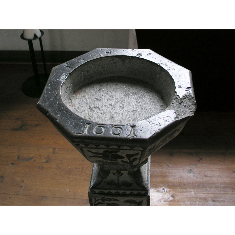 the date of the font made by Michael Hacke's workshop in Skänninge