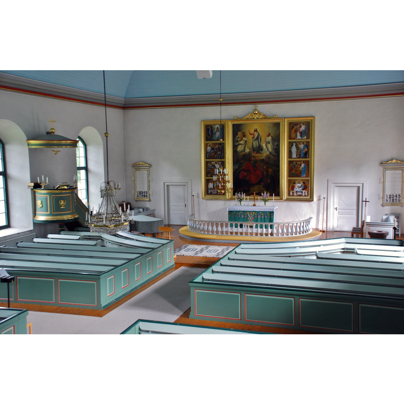 the modern church -- the modern font is partially visible at the far [east] end, right [south] side