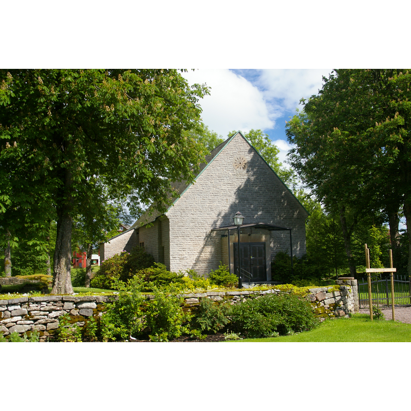 the modern church was built in 1955 by the remaining ruins of the old one