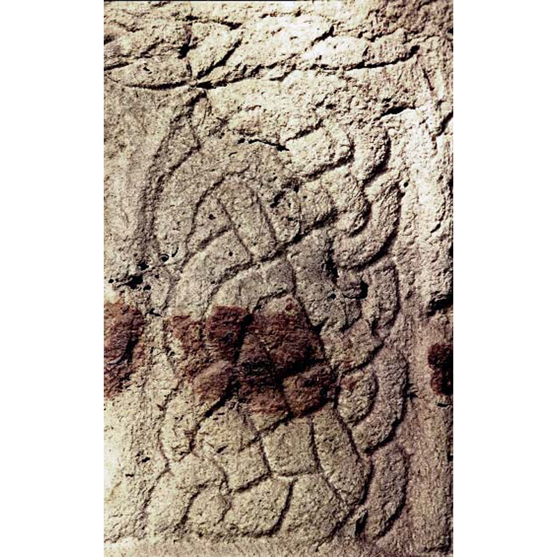in several of the arches of the basin sides; one such shown here