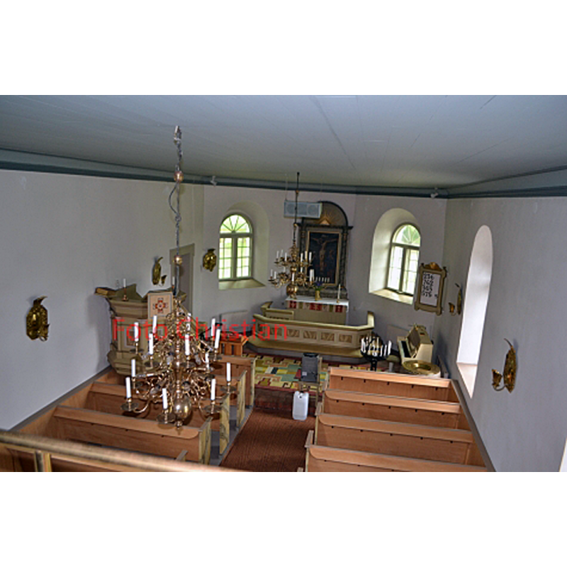 the font that was located between 1891 and 1946 in the northwest corner, ny the pulpit, is now located at the southeast corner of the nave