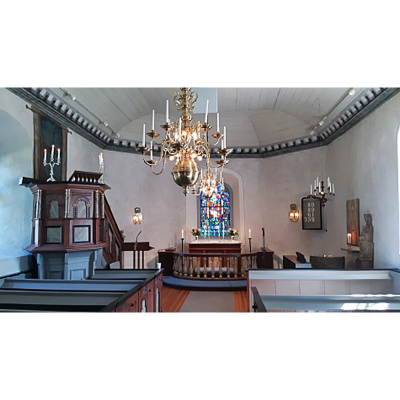 in August 2019 -- notice that the 13thC Madonna and Child statue has been restored to its earlier location