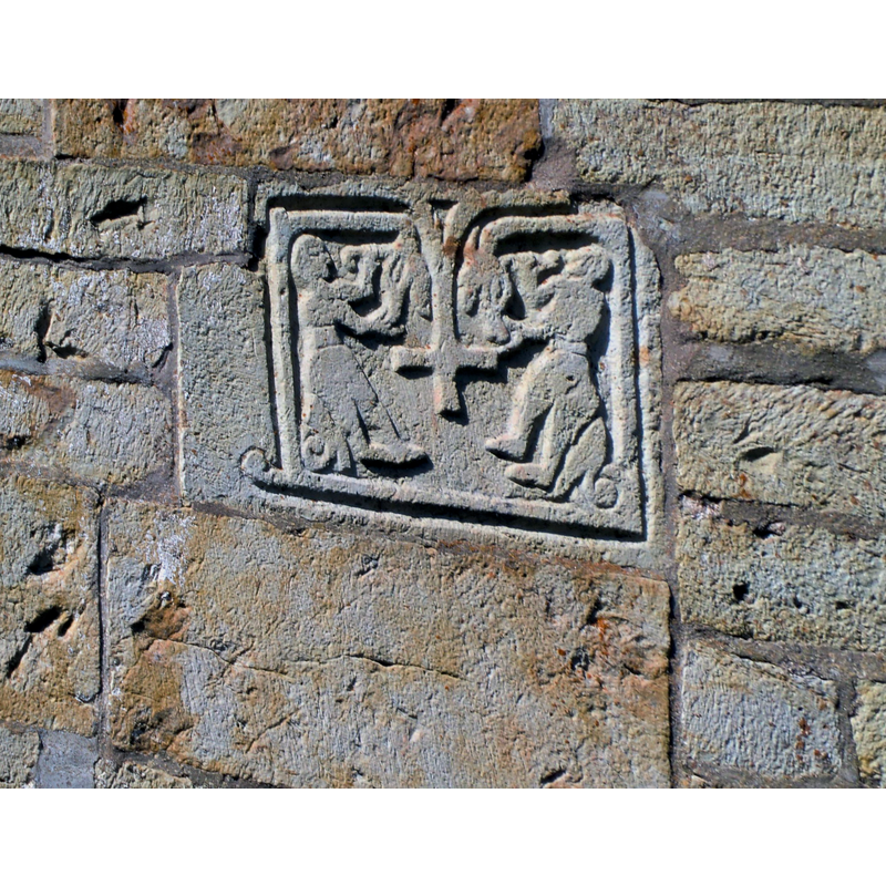 Source caption: "Bildkvader, troligen 1100-tal och engelsk influens, på Gösslunda kyrka, Kålland"