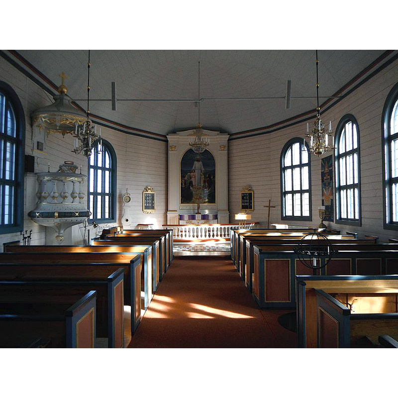 the 1838 church that replaced the medieval building; the old site is about 2 km south of this -- the top of the font is partly visible in the coutheast corner, by the processional cross