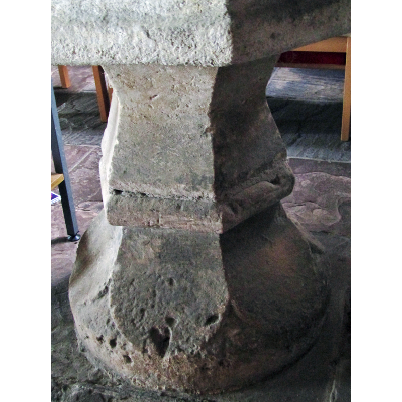 it appears to consist of two blocks cemented together above the roll moulding; was this pseudo-baluster shaped base the cause for the destruction of the basin?