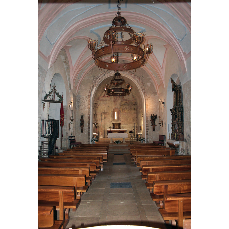 Source caption: "Interior de la Iglesia parroquial de San Miguel (Sotosalbos, Segovia, España) "