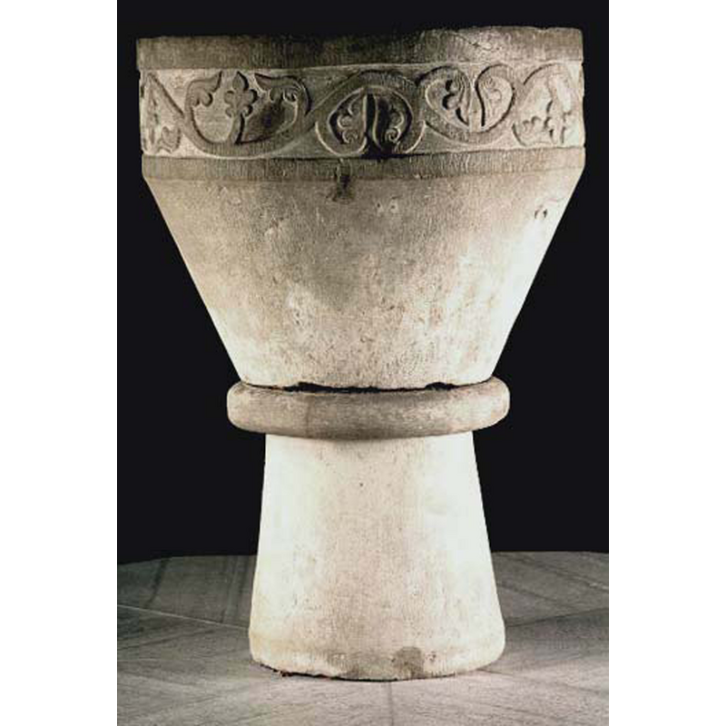 the pedestal base is in the right position, with the roll moulding atop