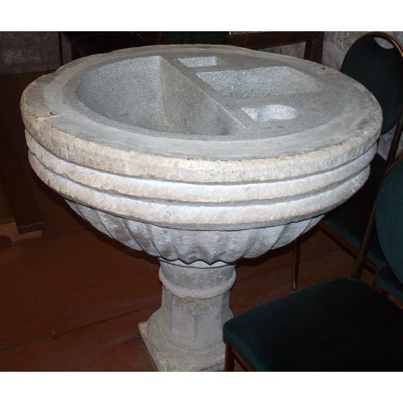the top moulding is flat but the other two are angular, like the ribs below