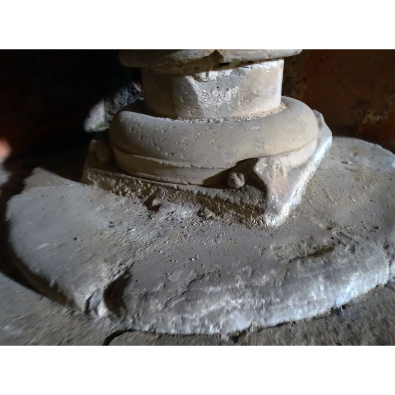 the massive roll moulding makes up most of the lower base