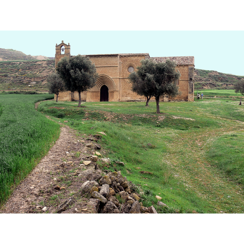 Source caption: "Ermita de Nuestra Señora de Sorejana en Cuzcurrita, La Rioja - España."