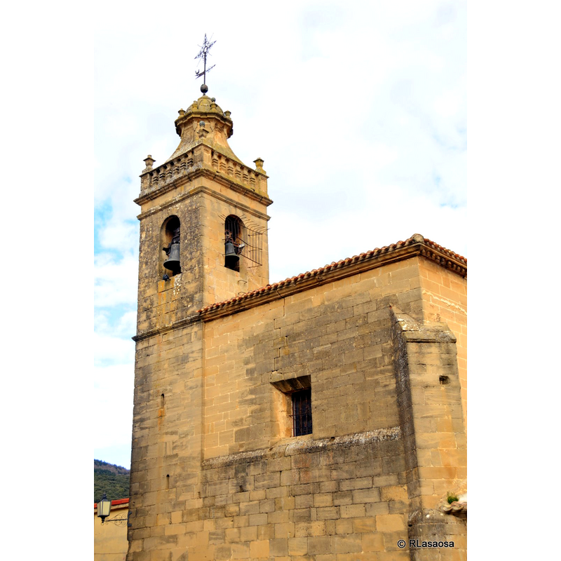 [NB: there are two churches in this village; the one in the photograph may be San Miguel's]
