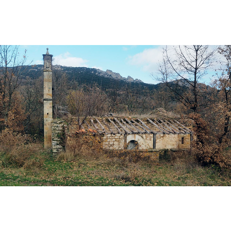 Source caption: "Iglesia de "San Pantaleón".Robredo de Zamanzas"