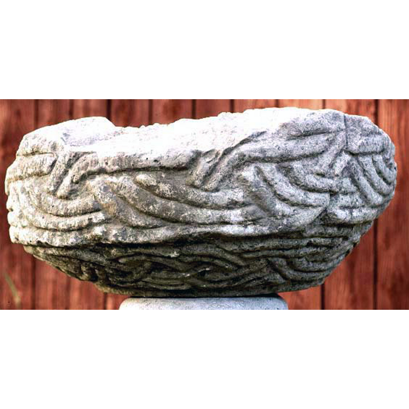the fragment is located " i kyrkans redskapsbod", according to the SHM entry [cf. FontNotes]